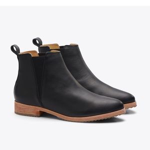 Nisolo Leather Everyday Chelsea Boot, Black, Size 8.5